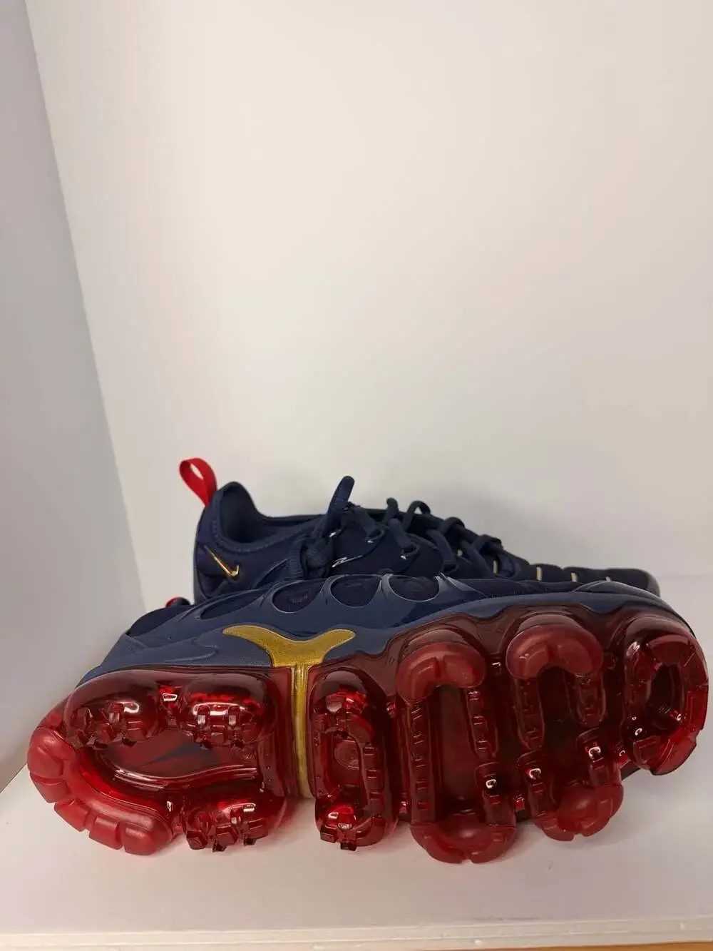 Nike Air VaporMax Plus Midnight Navy Red Gold Size 8